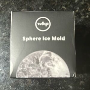 NWT Sphere Ice Mold